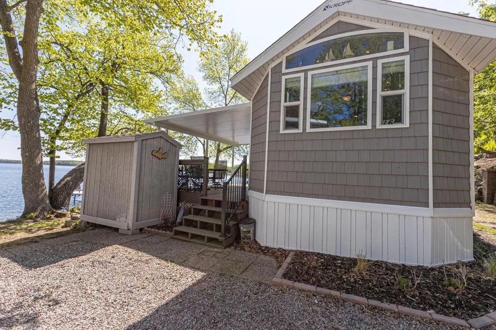 2221 Reubens Lane SW Farwell, MN 56327