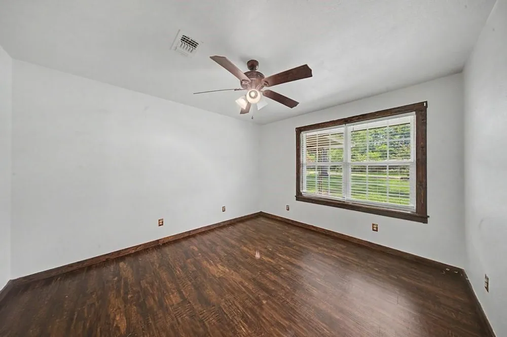 508 Miller Street Broaddus, TX 75929