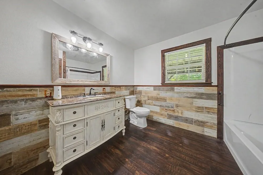 508 Miller Street Broaddus, TX 75929