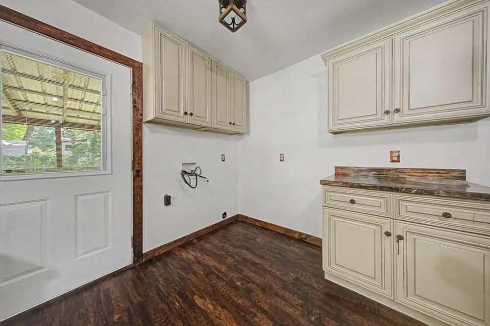 508 Miller Street Broaddus, TX 75929