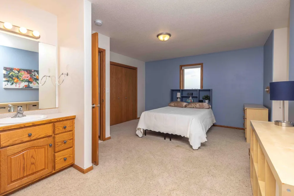 21677 162nd Avenue S Barnesville, MN 56514