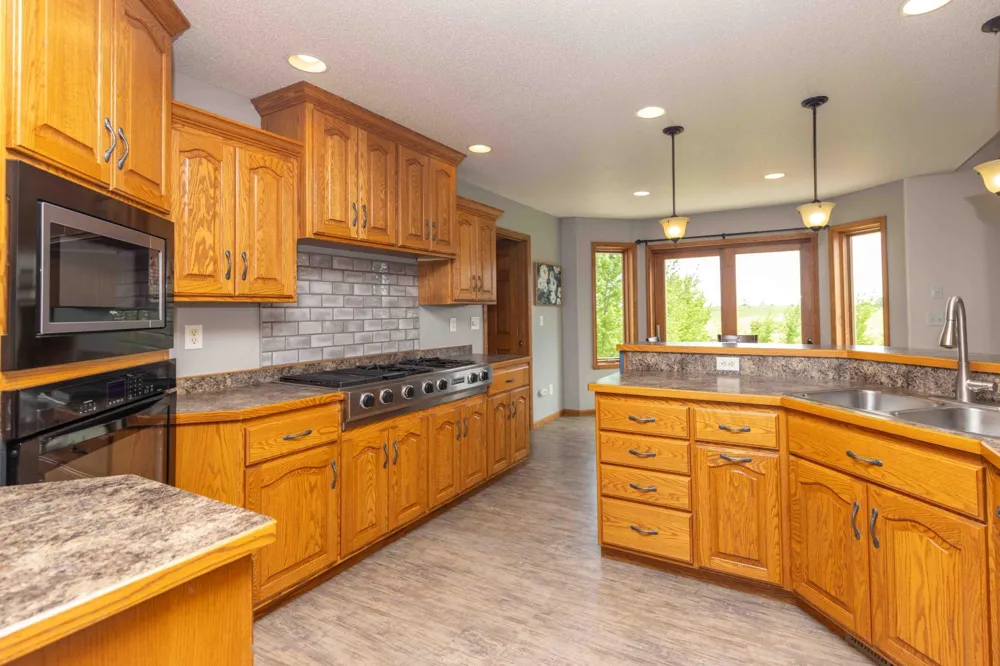 21677 162nd Avenue S Barnesville, MN 56514