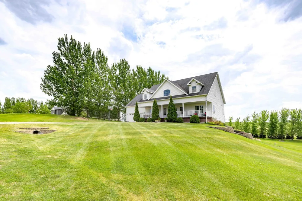 21677 162nd Avenue S Barnesville, MN 56514