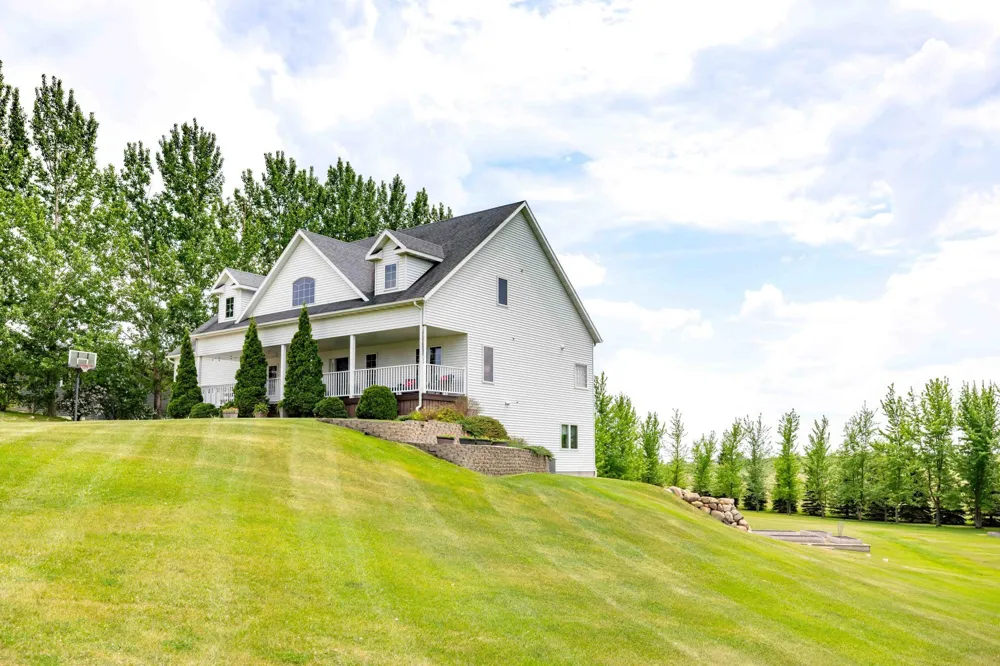 21677 162nd Avenue S Barnesville, MN 56514