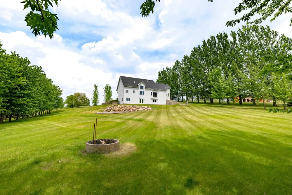 21677 162nd Avenue S Barnesville, MN 56514