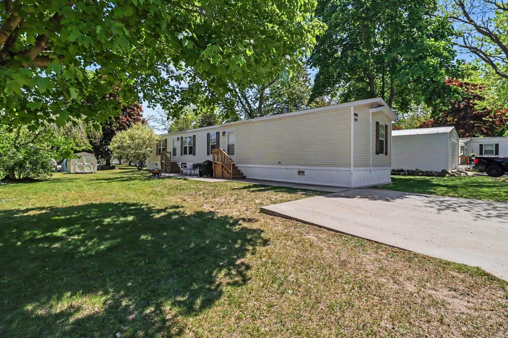 2860 Trepanier Drive Hamlin Township, MI 49431