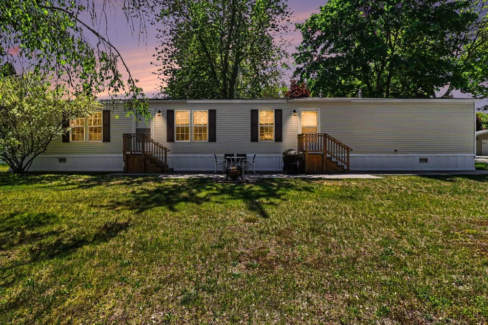 2860 Trepanier Drive Hamlin Township, MI 49431