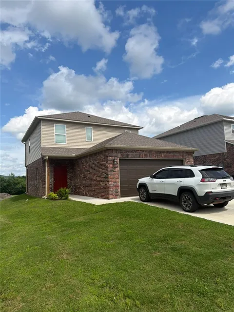 3321 Red Tail Way