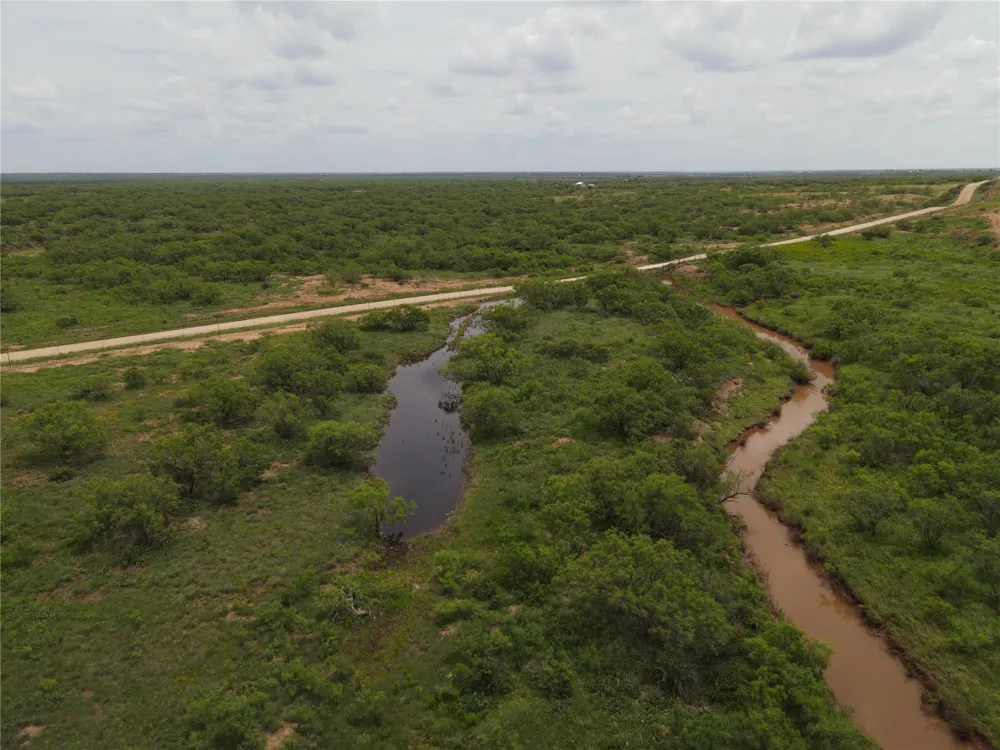 5703 County Rd 287 Ballinger, TX 76821
