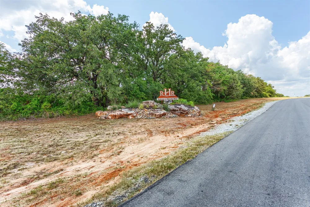 Rolling Hills Boulevard Alvord, TX 76225