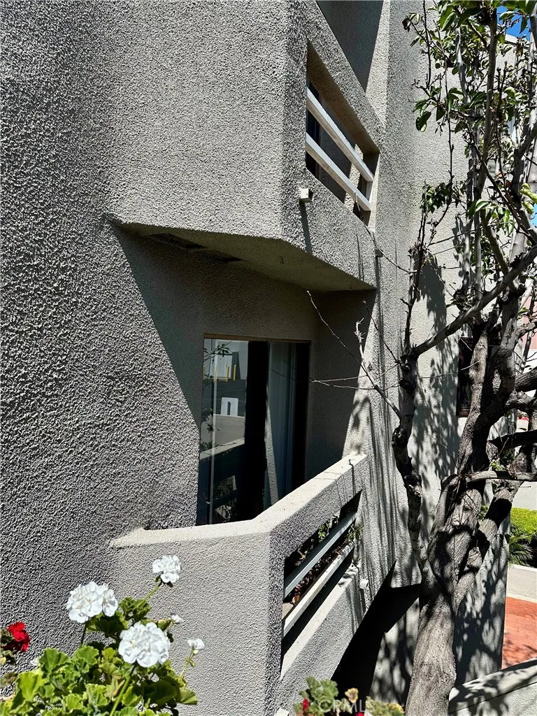 12476 Montecito Road #5 Seal Beach, CA 90740