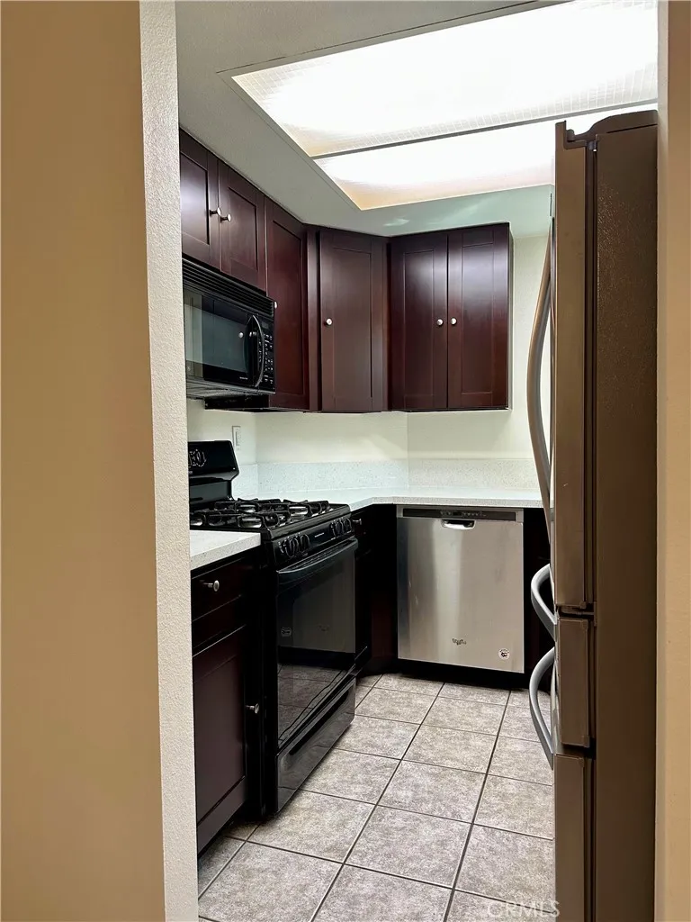 12476 Montecito Road #5 Seal Beach, CA 90740