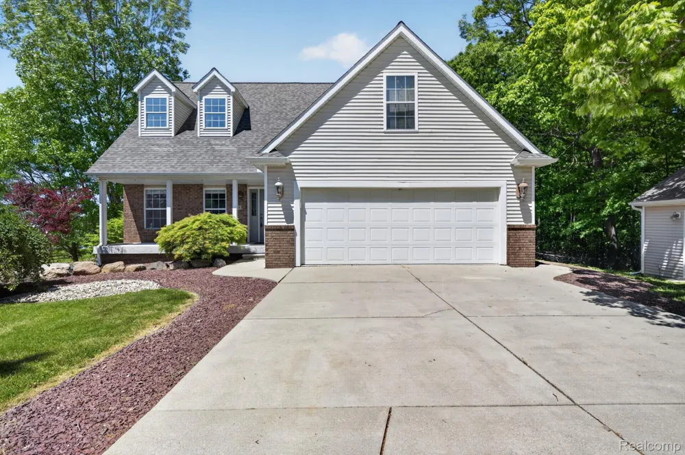 9055 Hegel Road Atlas Township, MI 48438