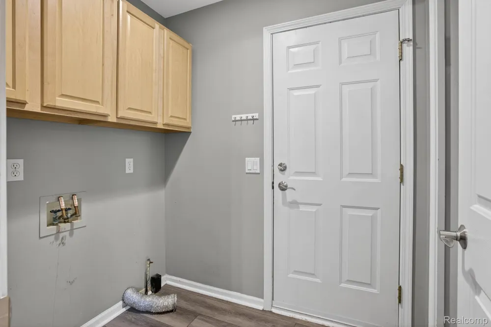 9055 Hegel Road Atlas Township, MI 48438