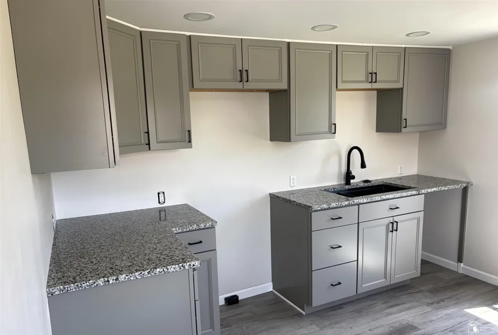 604 W 10th Street Monroe City, MI 48161