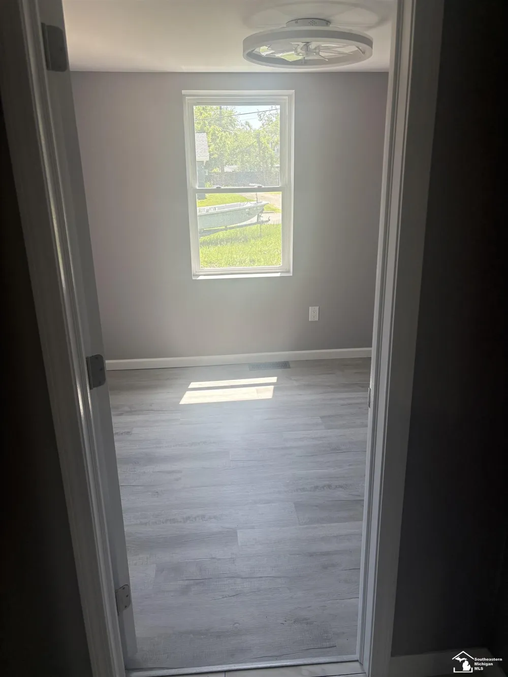 604 W 10th Street Monroe City, MI 48161