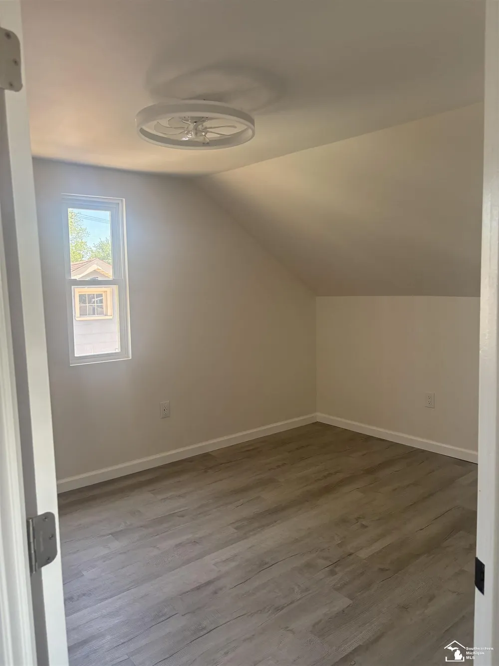 604 W 10th Street Monroe City, MI 48161