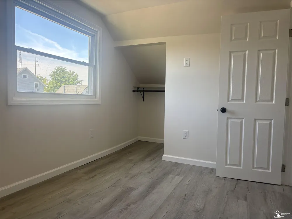 604 W 10th Street Monroe City, MI 48161