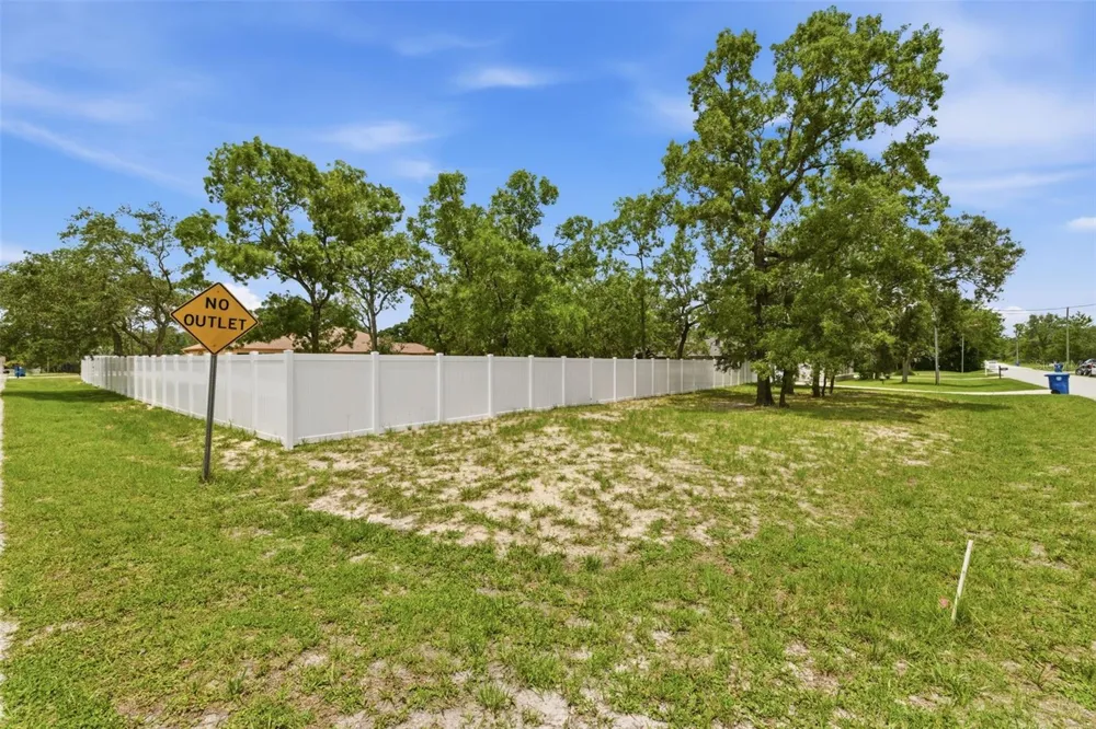 11145 MOUNTAIN MOCKINGBIRD RD Weeki Wachee, FL 34614