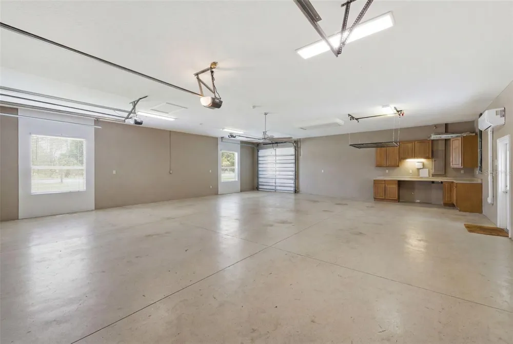 11145 MOUNTAIN MOCKINGBIRD RD Weeki Wachee, FL 34614