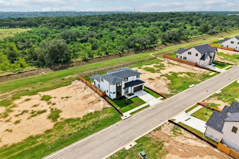 194 Christian Springs Drive Kyle, TX 78640