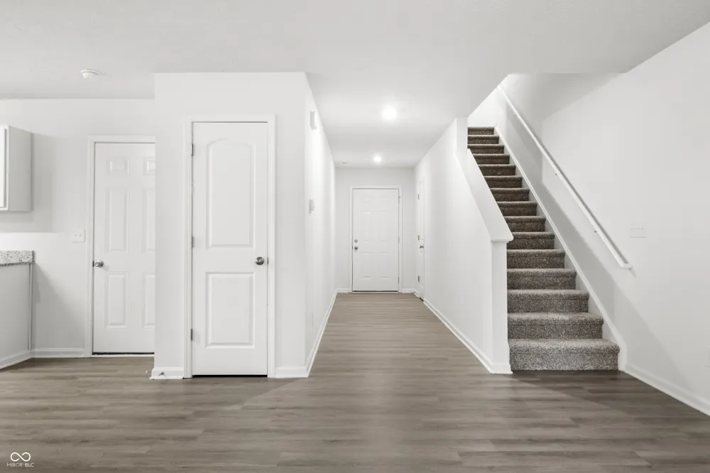 2227 S F STREET Elwood, IN 46036