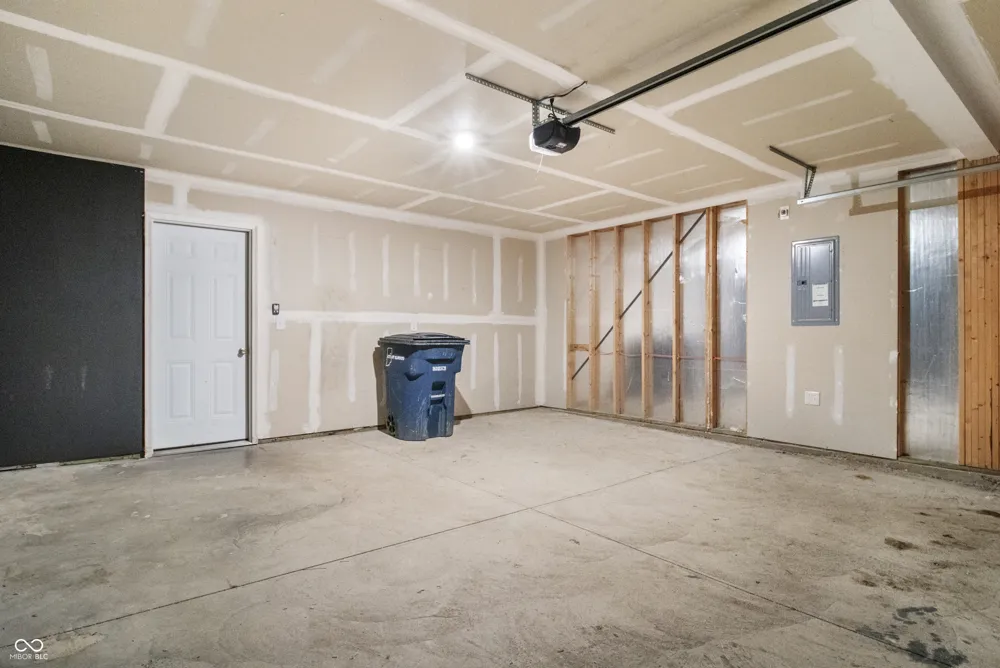2227 S F STREET Elwood, IN 46036