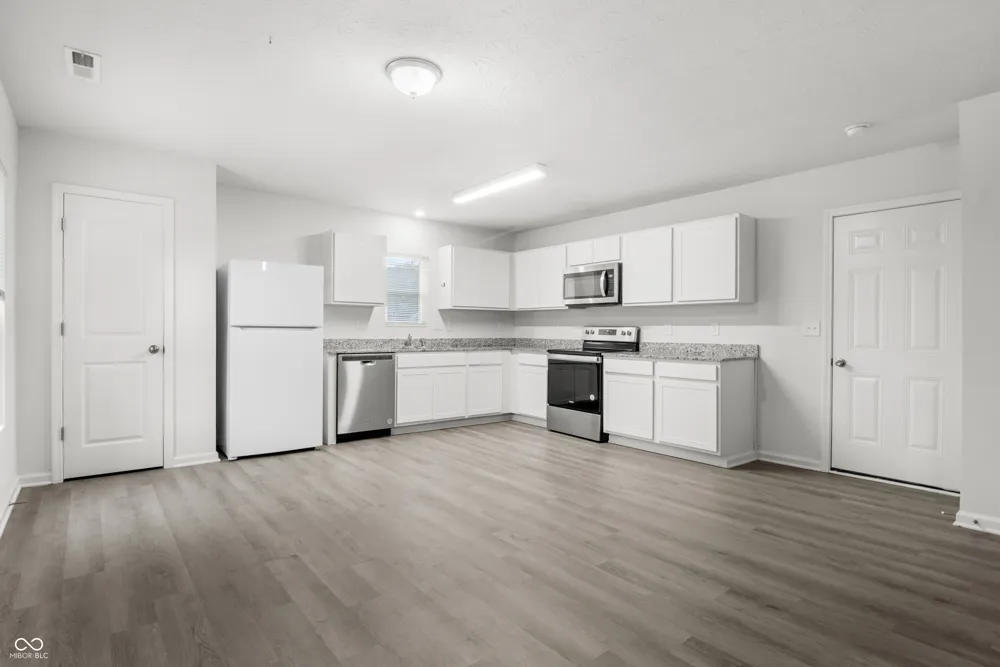 2227 S F STREET Elwood, IN 46036