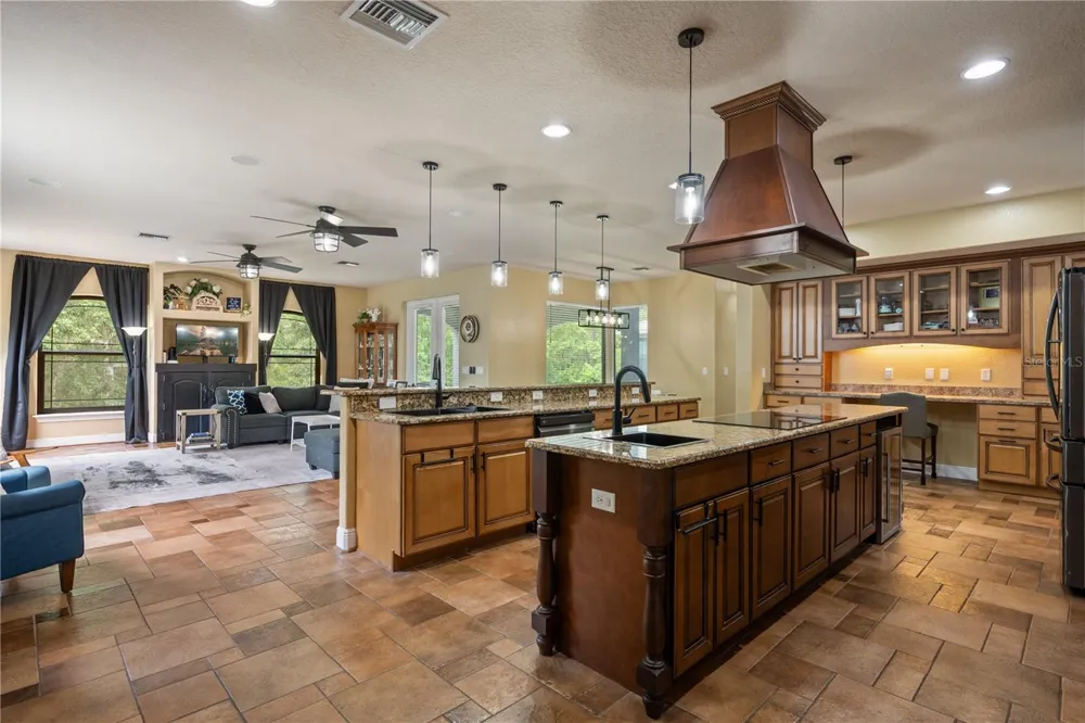5920 EDGERTON AVENUE Orlando, FL 32833