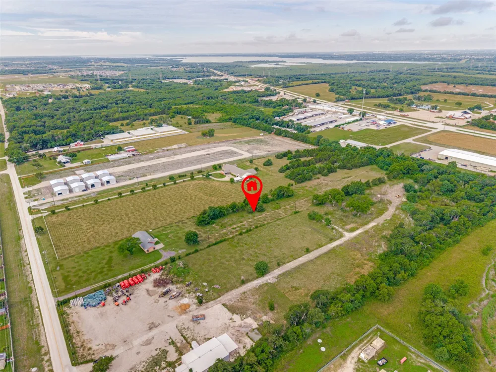 10338 County Road 484 Lavon, TX 75166