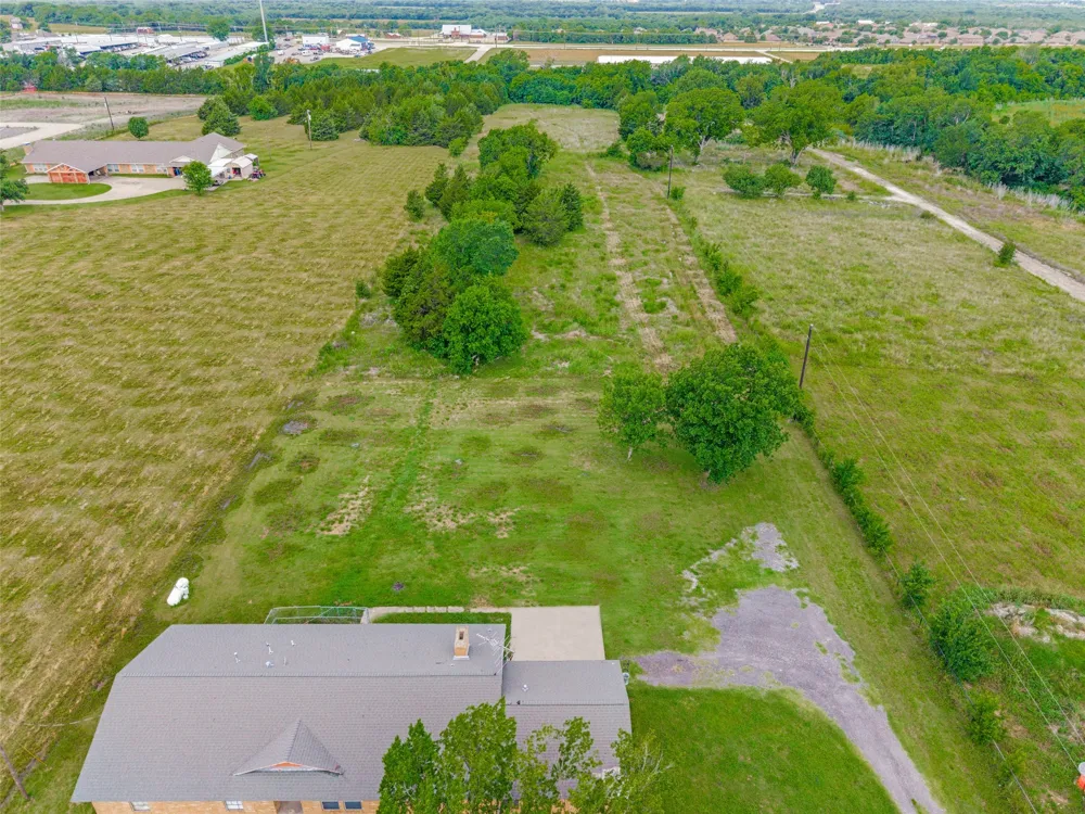 10338 County Road 484 Lavon, TX 75166