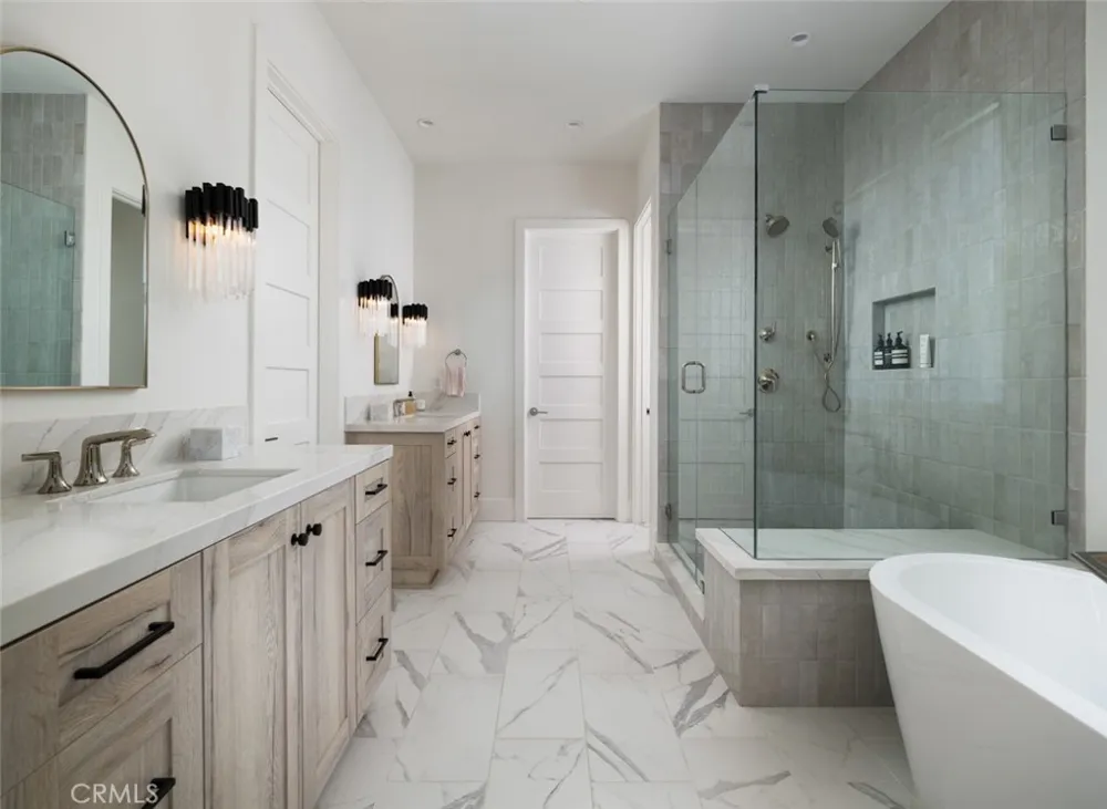 1423 Mariners Newport Beach, CA 92660