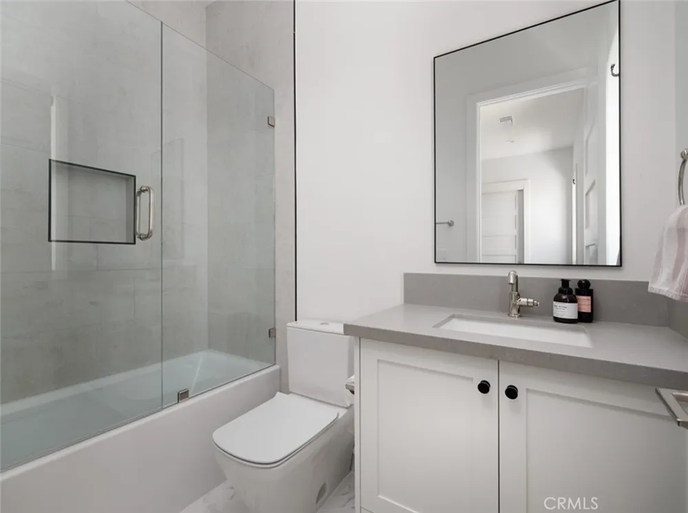 1423 Mariners Newport Beach, CA 92660