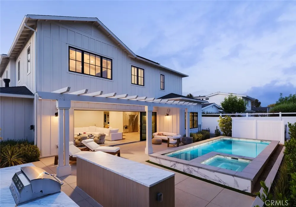 1423 Mariners Newport Beach, CA 92660