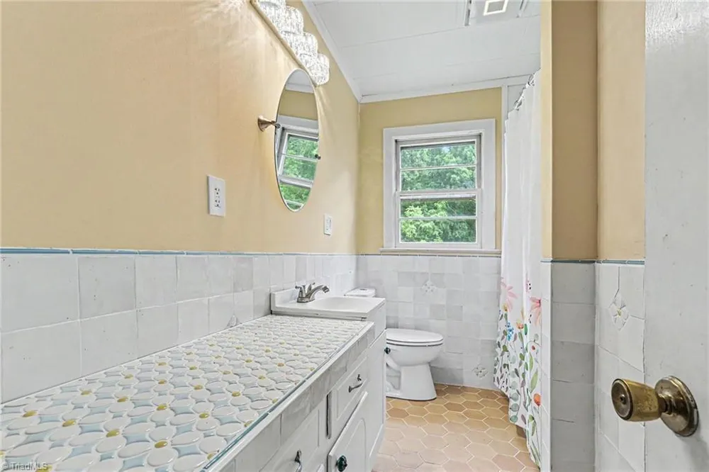 2767 Westfield Road Mount Airy, NC 27030