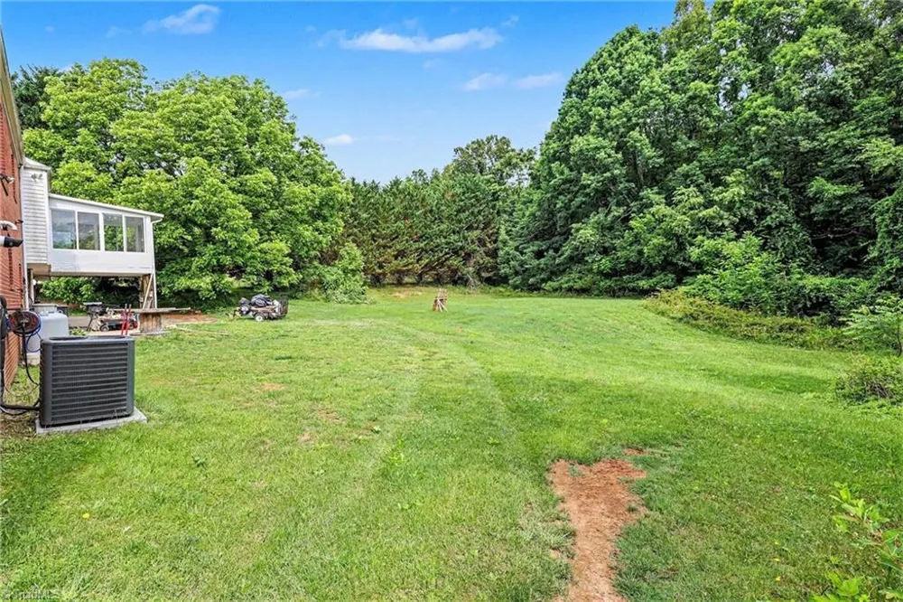 2767 Westfield Road Mount Airy, NC 27030