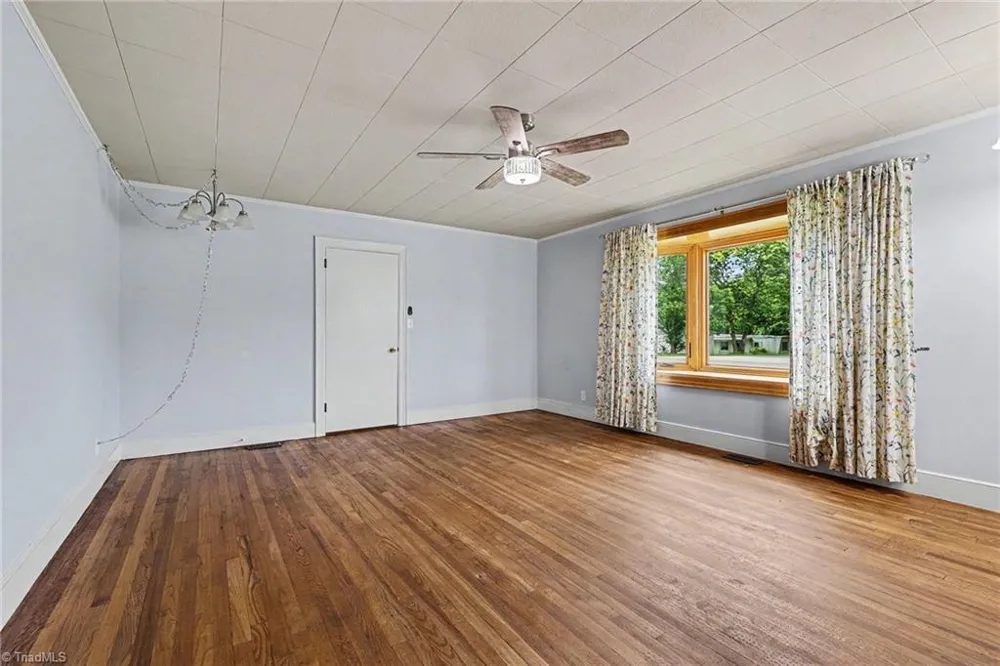 2767 Westfield Road Mount Airy, NC 27030