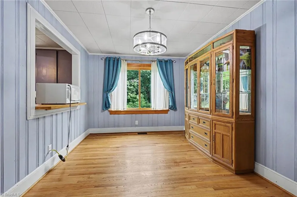 2767 Westfield Road Mount Airy, NC 27030