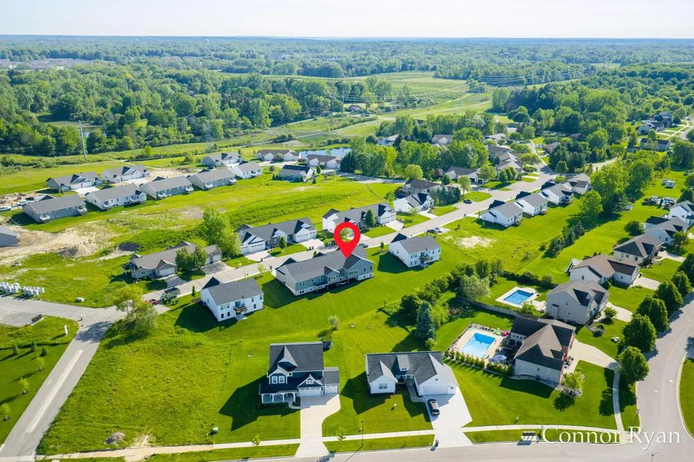 3758 Jason Ridge Lane SW Walker City, MI 49534