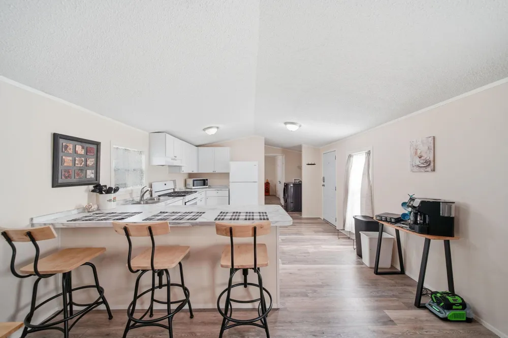80 Sterling Adrian City, MI 49221