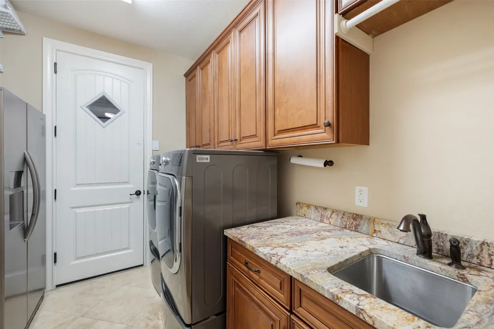407 Bella Montagna Circle Austin, TX 78734