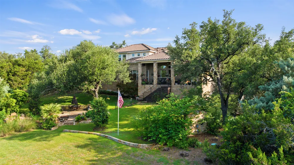 407 Bella Montagna Circle Austin, TX 78734