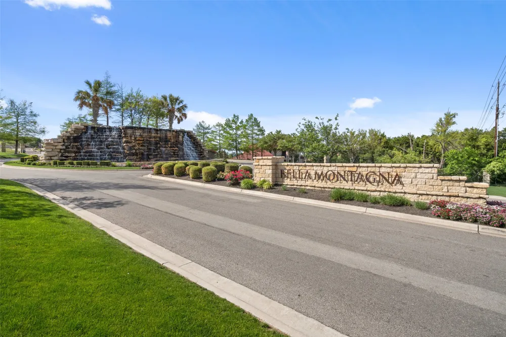 407 Bella Montagna Circle Austin, TX 78734