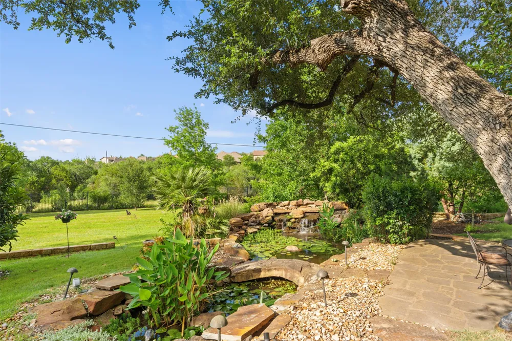 407 Bella Montagna Circle Austin, TX 78734