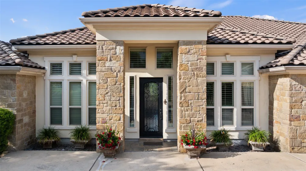407 Bella Montagna Circle Austin, TX 78734