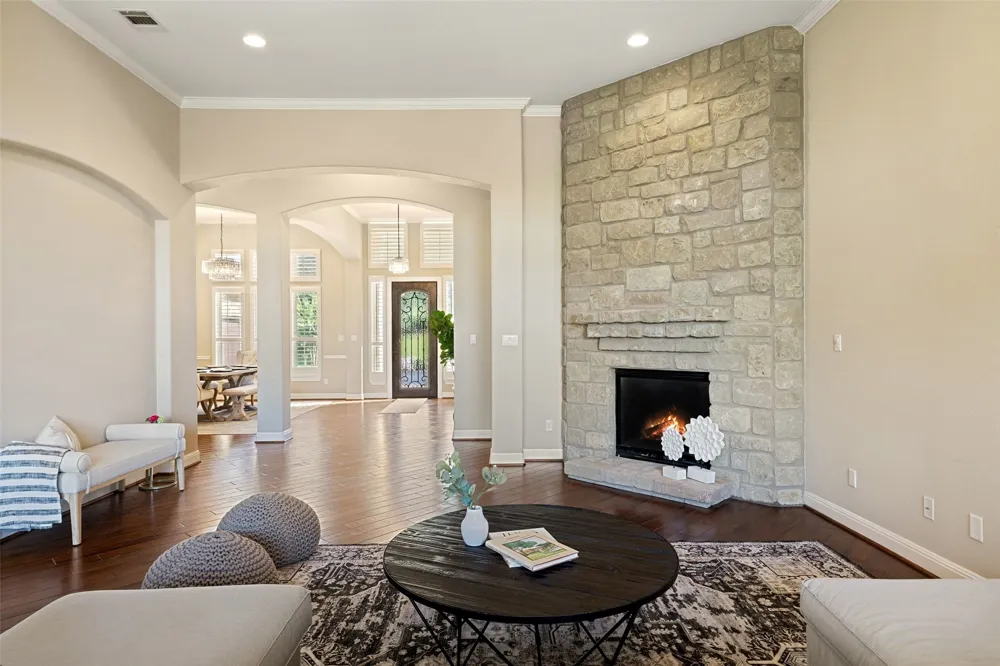 407 Bella Montagna Circle Austin, TX 78734