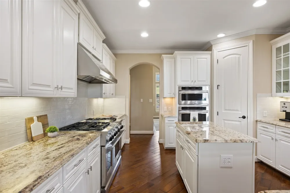 407 Bella Montagna Circle Austin, TX 78734
