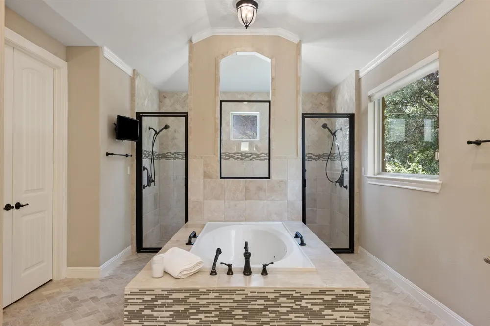 407 Bella Montagna Circle Austin, TX 78734