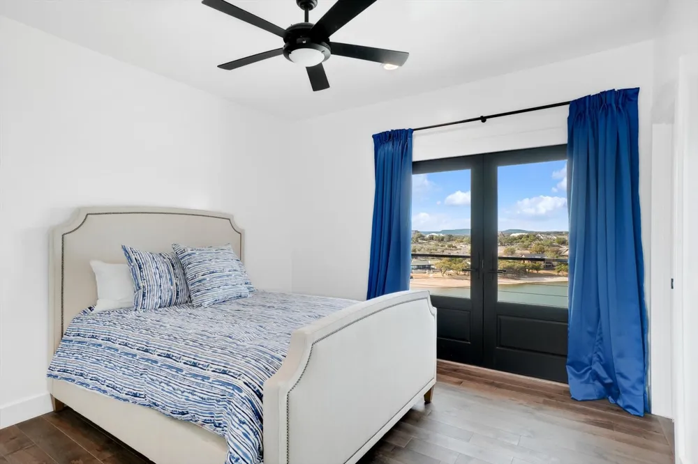 7077 W Hells Gate Drive Strawn, TX 76475
