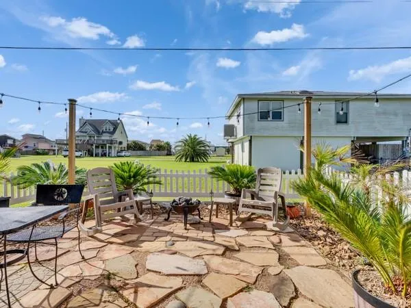 16531 Lewis Scott Road Jamaica Beach, TX 77554